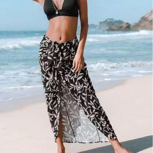 Black and White Leaf Print Sarong Swim Coverup